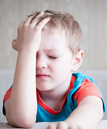 Dhimbja e kokës te fëmijët. Në rritjen e incidencës ndikon edhe gjenetika